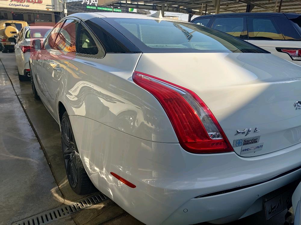 جاگوار XJ